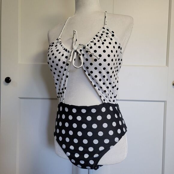 Hula honey polka dotted cut out one piece swimsuit - Picture 7 of 11